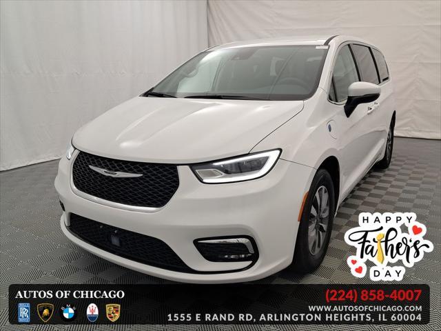used 2023 Chrysler Pacifica Hybrid car, priced at $31,855