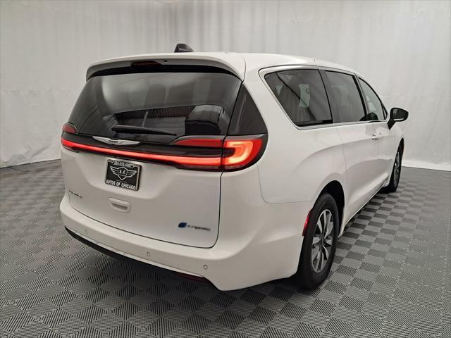 used 2023 Chrysler Pacifica Hybrid car, priced at $31,855