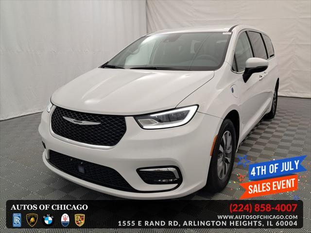 used 2023 Chrysler Pacifica Hybrid car, priced at $30,855