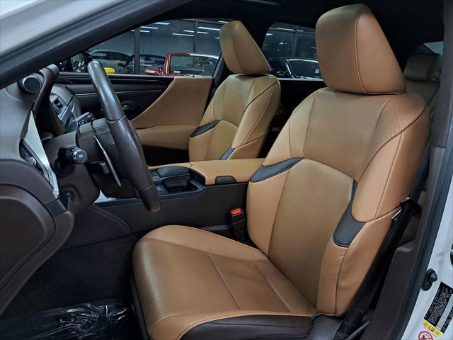 used 2019 Lexus ES 350 car, priced at $27,655