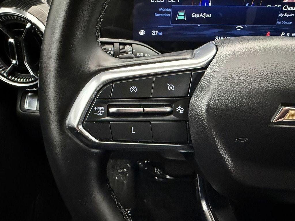 used 2025 Chevrolet Equinox car, priced at $23,549