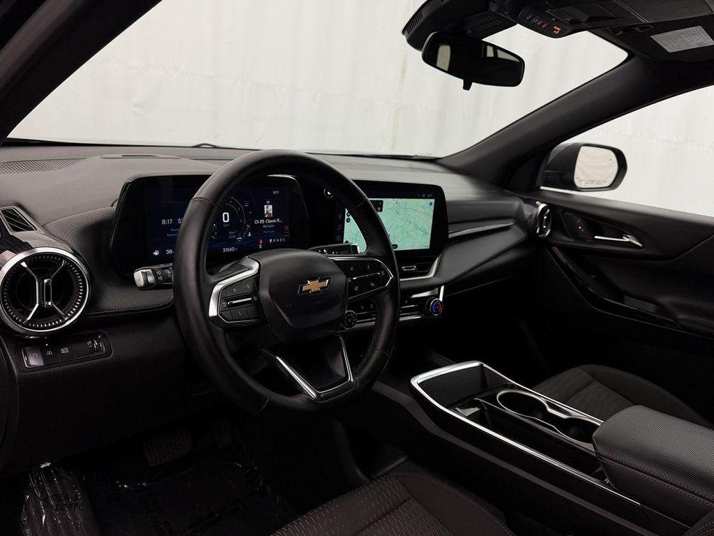 used 2025 Chevrolet Equinox car, priced at $23,549