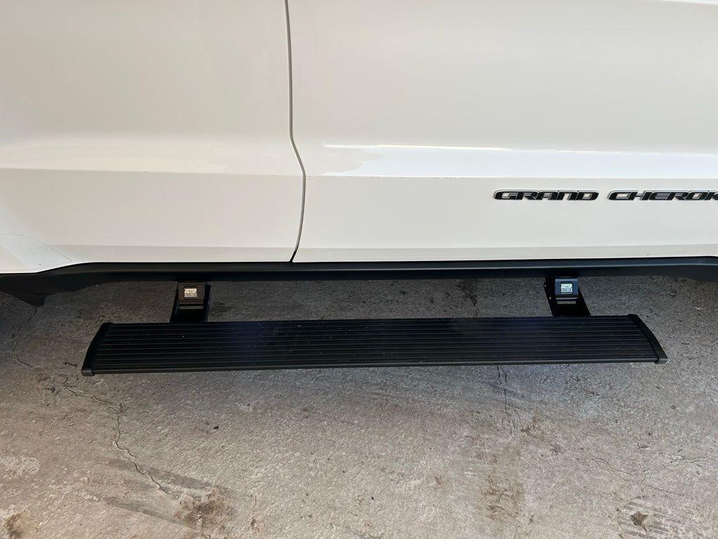 used 2019 Jeep Grand Cherokee car, priced at $19,793