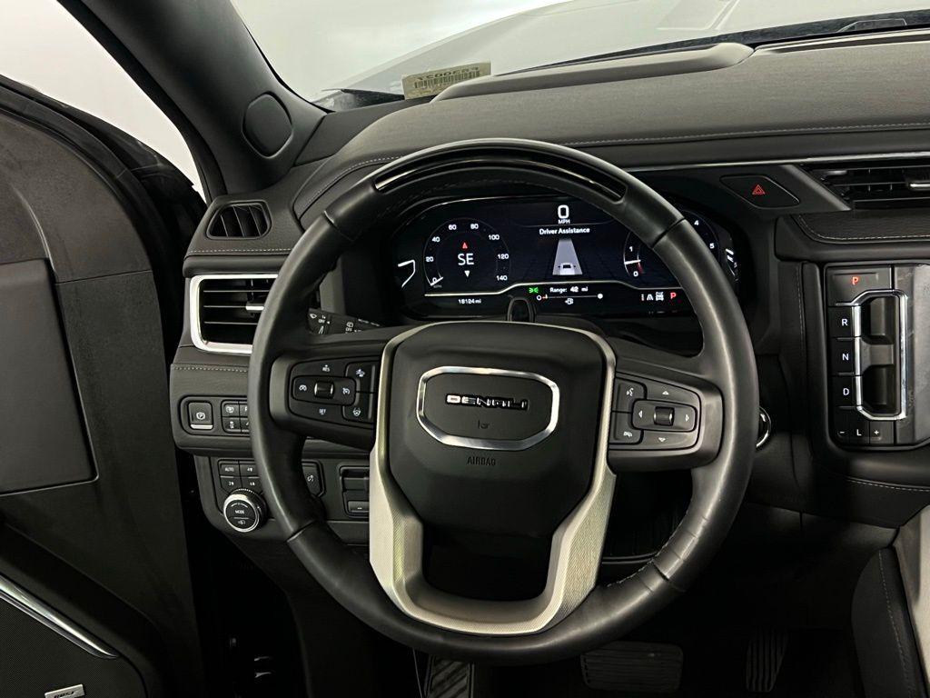 used 2023 GMC Yukon XL car, priced at $68,973