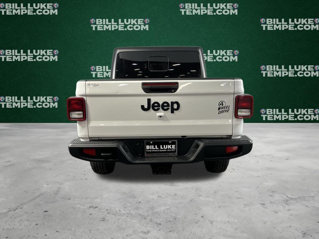 used 2022 Jeep Gladiator car, priced at $27,875