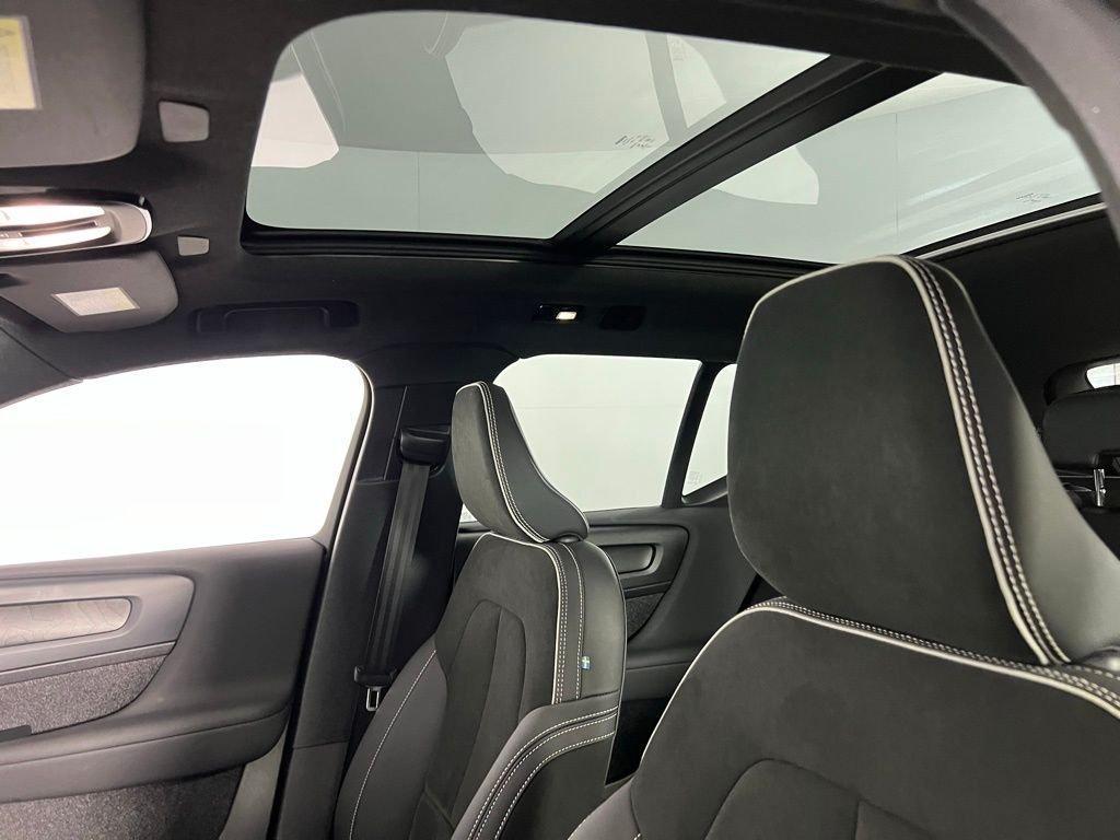 used 2023 Volvo XC40 Recharge Pure Electric car, priced at $25,673