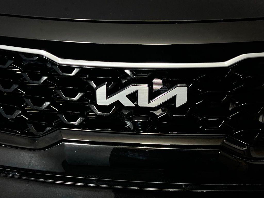 used 2023 Kia Sorento Hybrid car, priced at $32,000