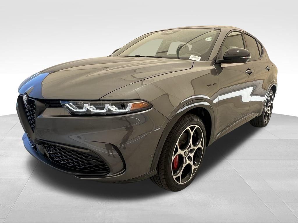new 2024 Alfa Romeo Tonale car, priced at $35,500