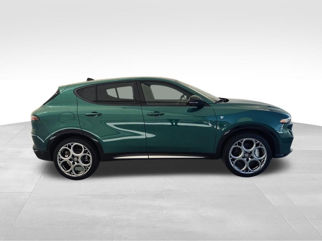 new 2024 Alfa Romeo Tonale car, priced at $50,185