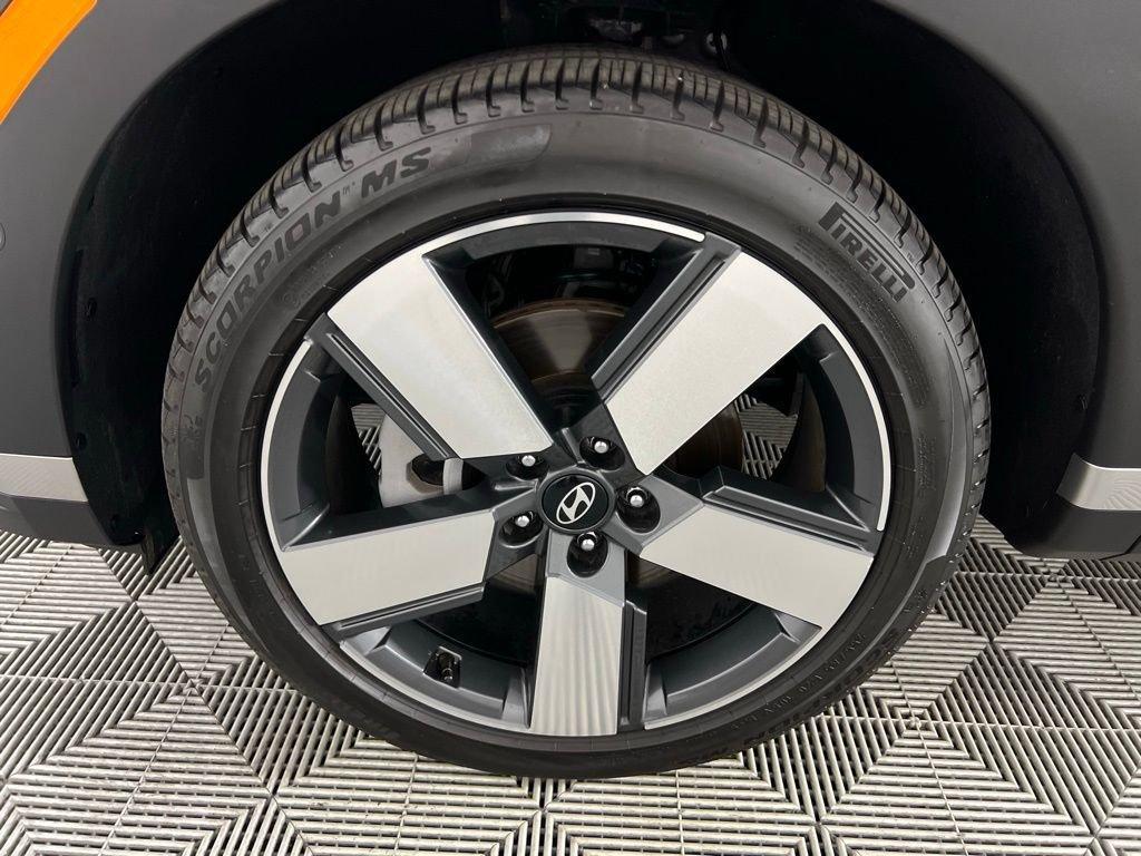 used 2024 Hyundai Santa Fe car, priced at $28,775