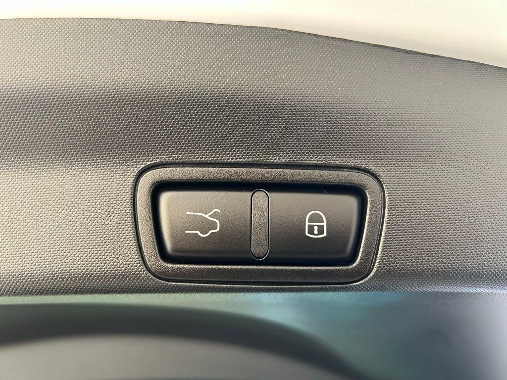 new 2025 Alfa Romeo Stelvio car, priced at $47,758