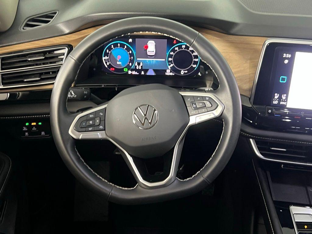 used 2024 Volkswagen Atlas car, priced at $33,575