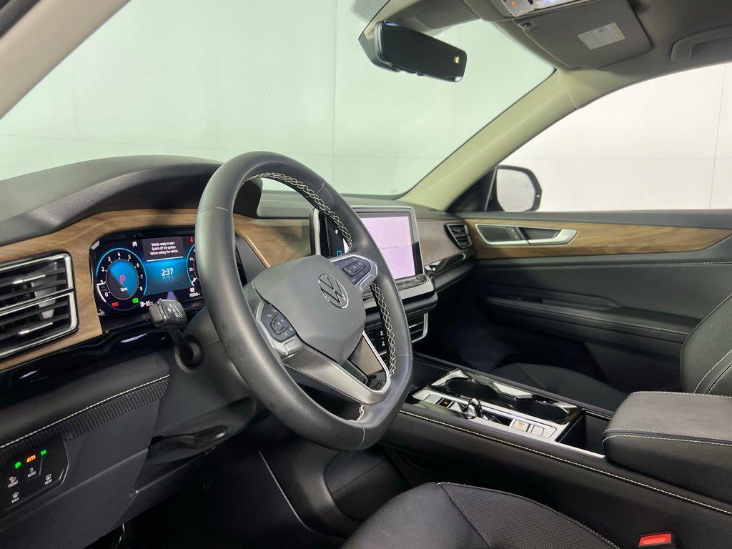 used 2024 Volkswagen Atlas car, priced at $31,375