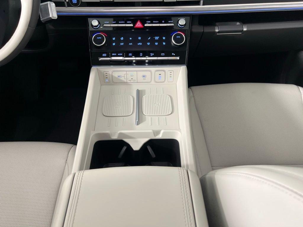 used 2025 Hyundai Santa Fe car, priced at $41,673