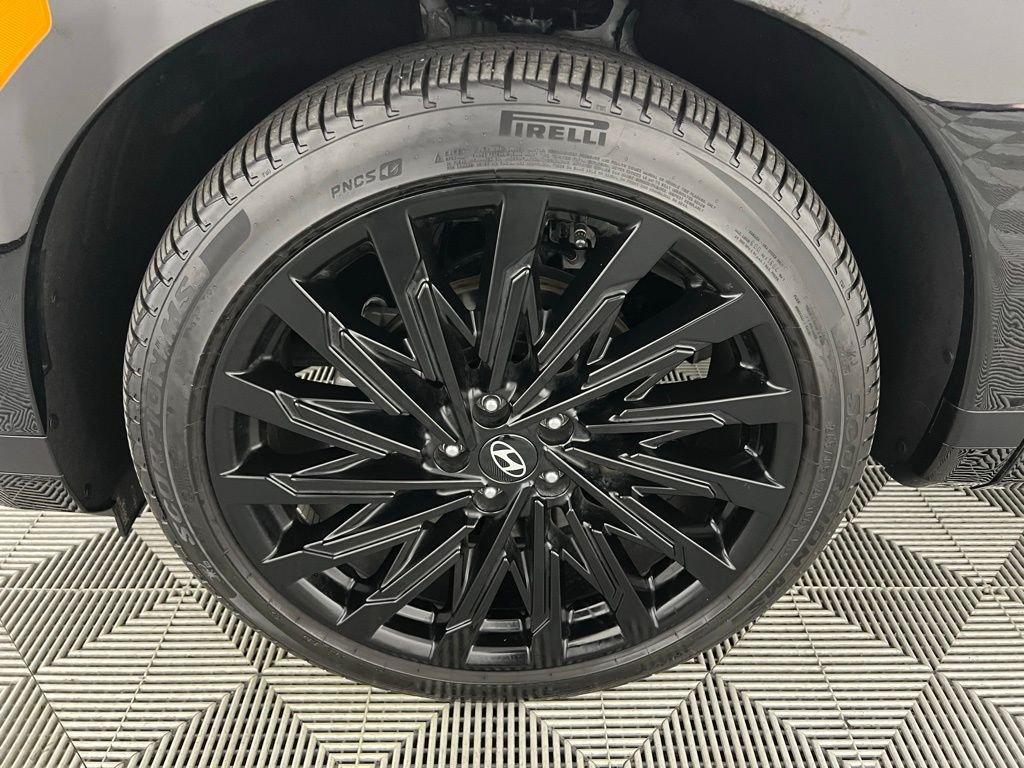 used 2025 Hyundai Santa Fe car, priced at $41,673