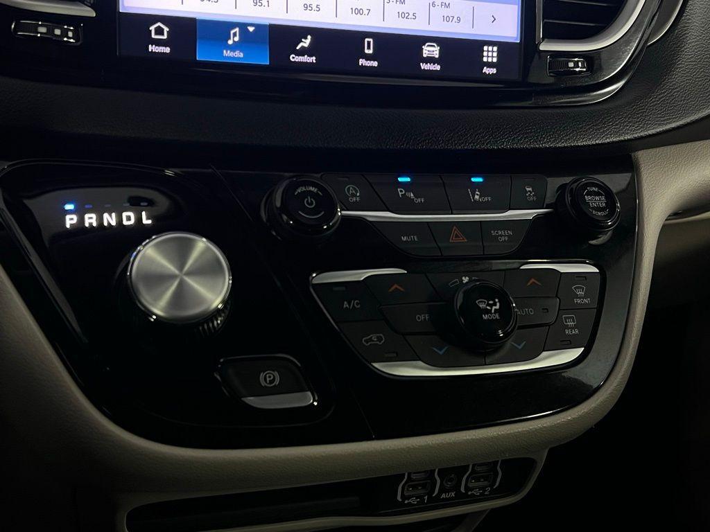 used 2024 Chrysler Pacifica car, priced at $25,973