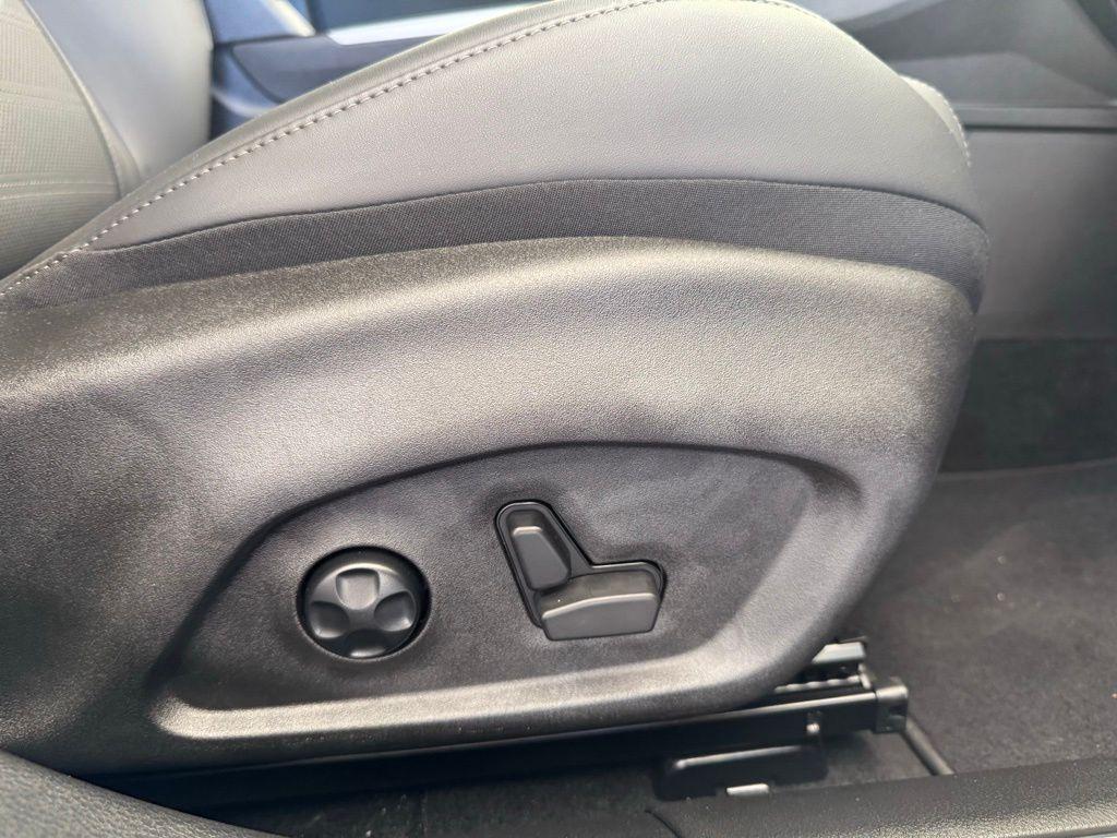 new 2024 Alfa Romeo Tonale car, priced at $35,350