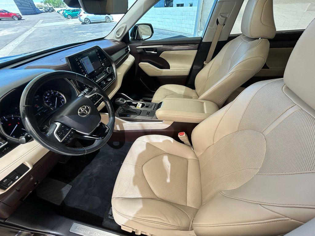used 2021 Toyota Highlander car, priced at $26,573