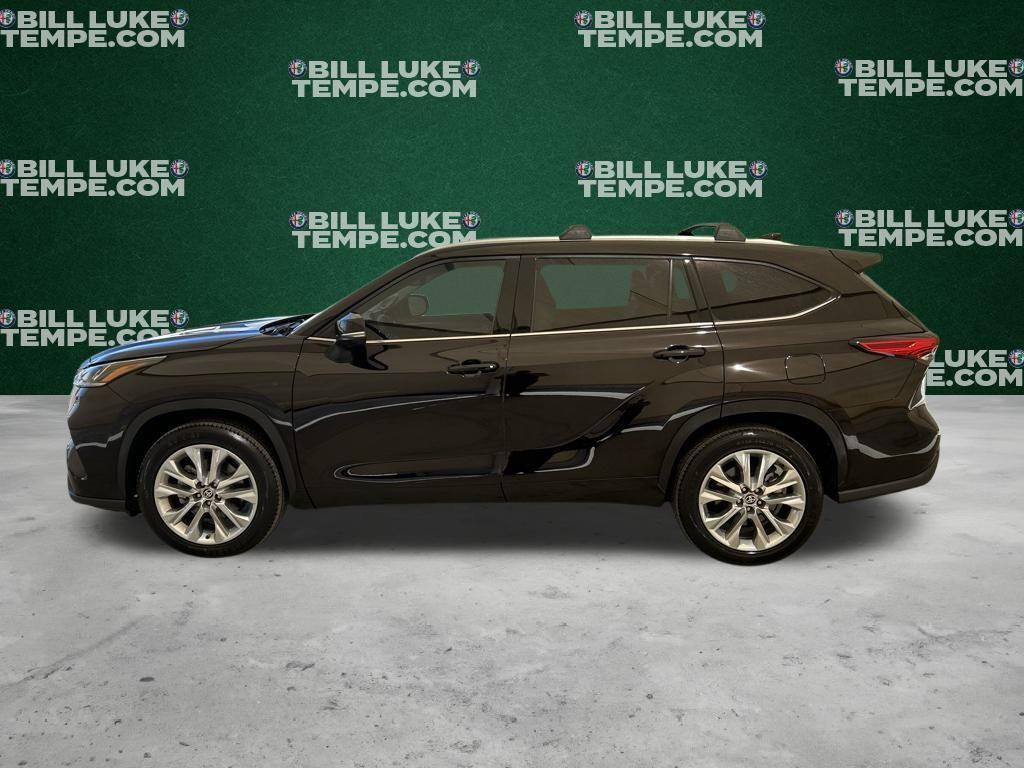 used 2021 Toyota Highlander car, priced at $26,573