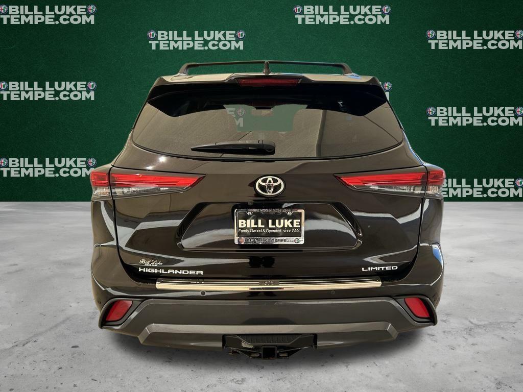 used 2021 Toyota Highlander car, priced at $26,573