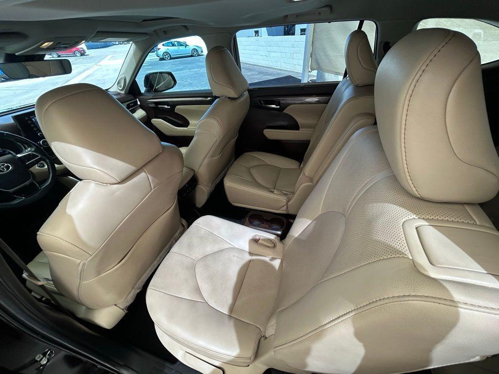 used 2021 Toyota Highlander car, priced at $26,573
