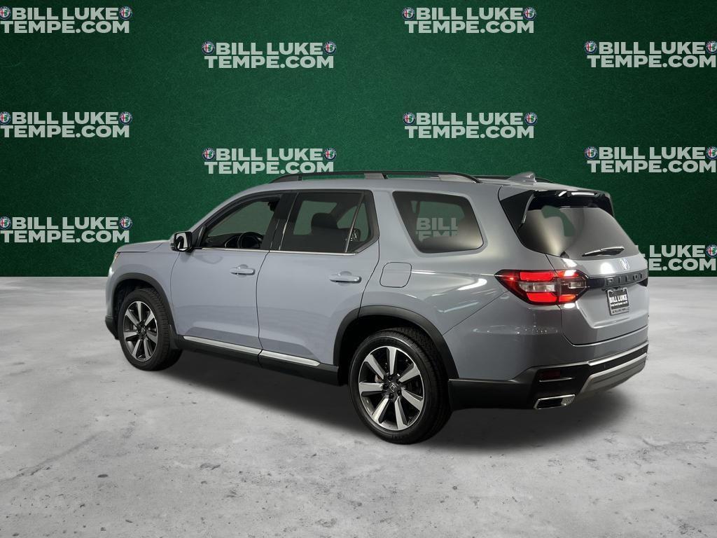 used 2025 Honda Pilot car, priced at $39,373