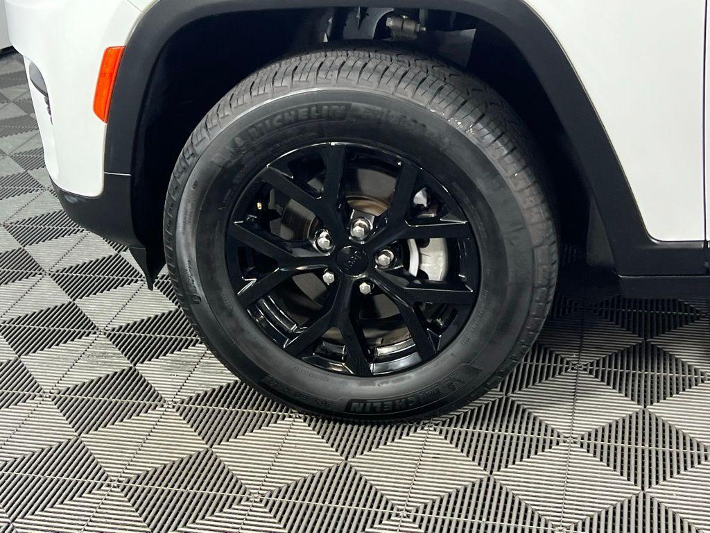 used 2023 Jeep Grand Cherokee car, priced at $29,375