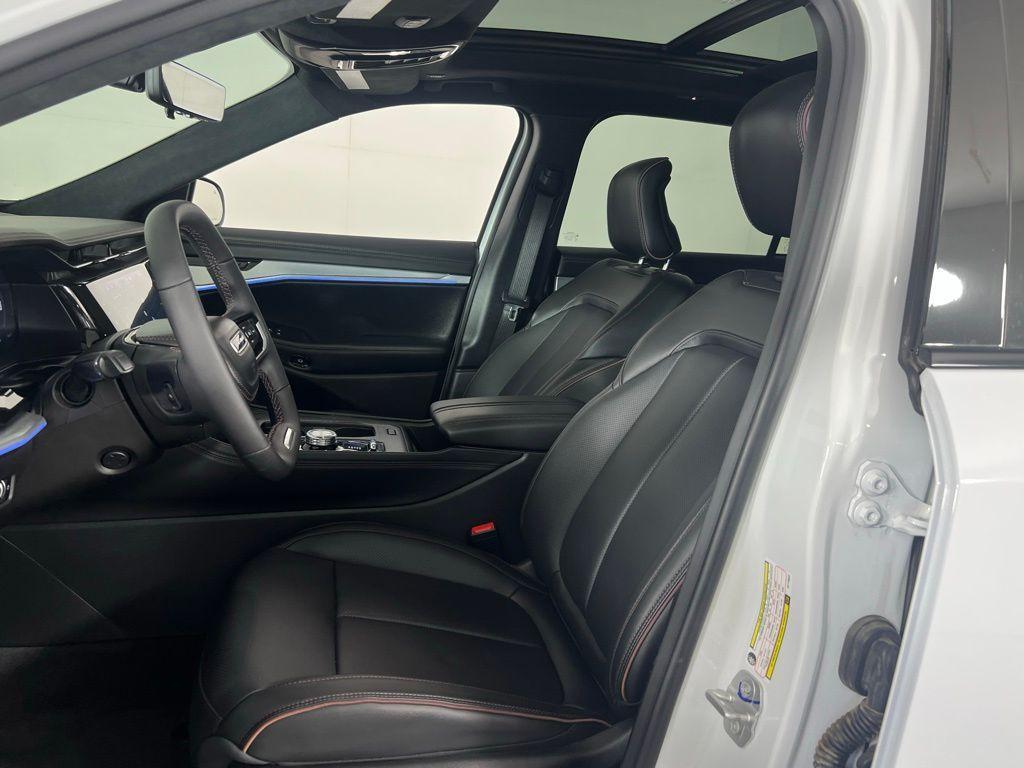 used 2024 Jeep Wagoneer S car, priced at $44,073