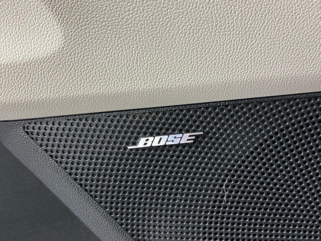 used 2023 Kia Sorento Plug-In Hybrid car, priced at $31,175