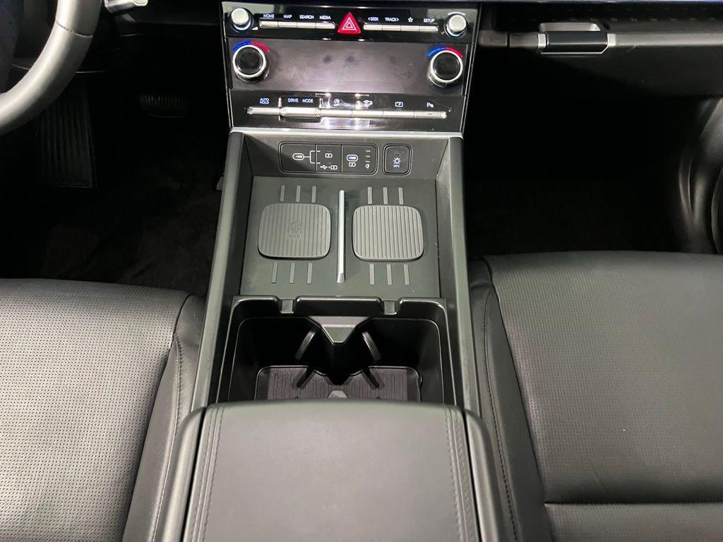 used 2024 Hyundai Santa Fe car, priced at $31,275