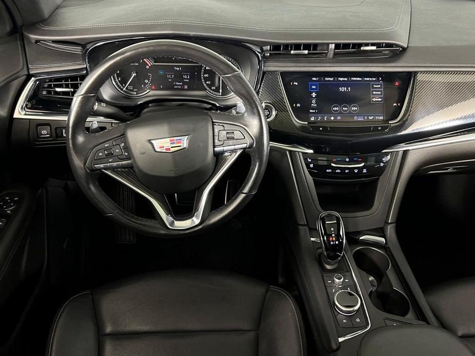 used 2022 Cadillac XT6 car, priced at $35,973