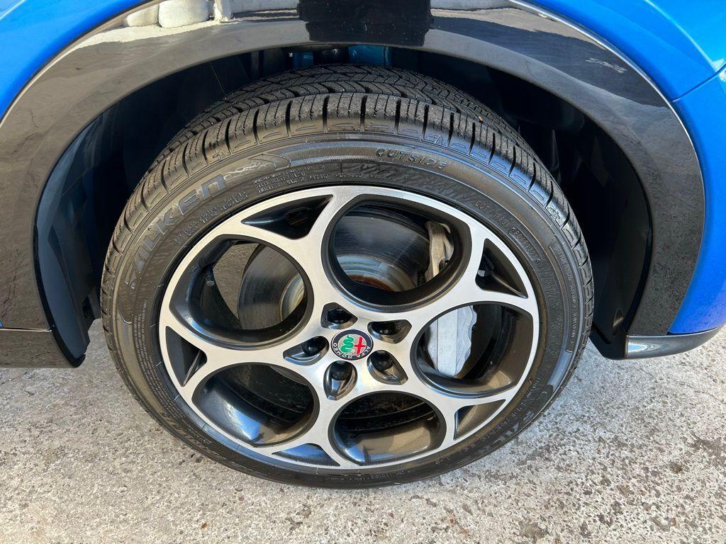 new 2024 Alfa Romeo Tonale car, priced at $28,785