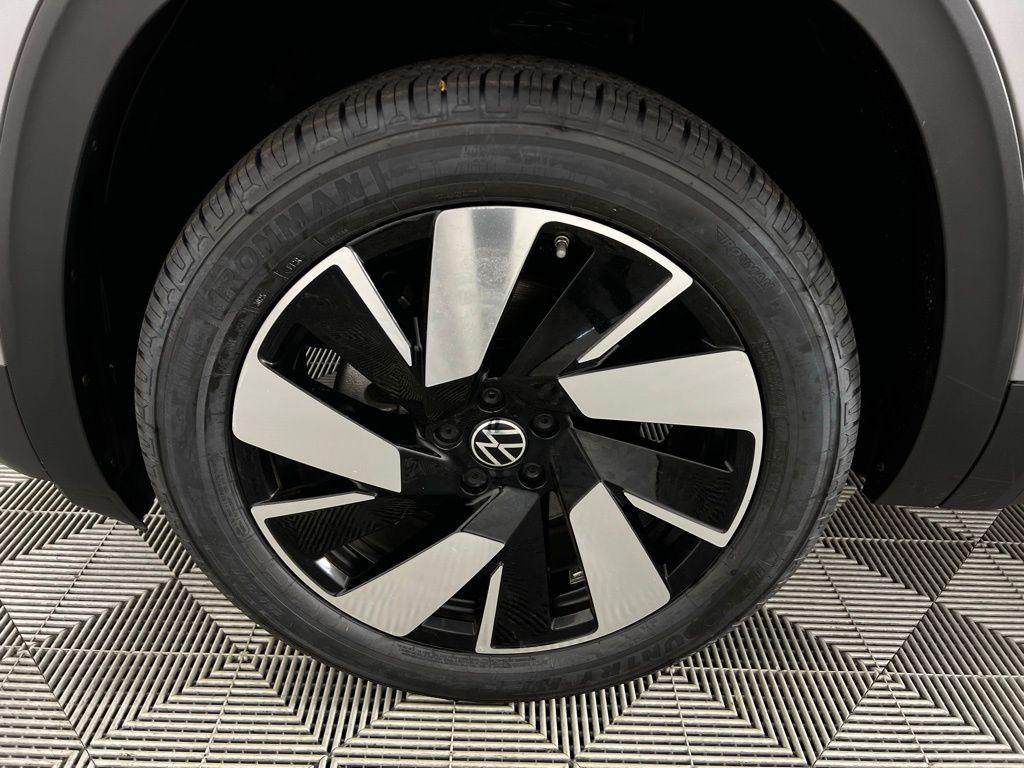 used 2024 Volkswagen Atlas Cross Sport car, priced at $27,673
