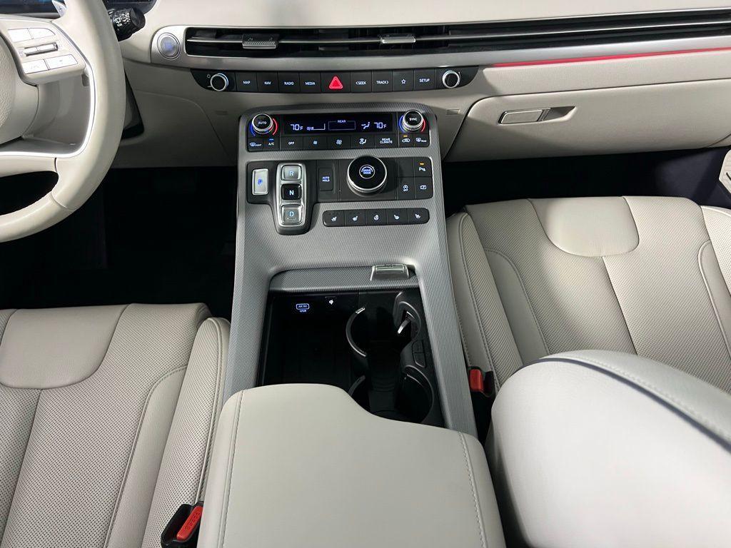 used 2025 Hyundai Palisade car, priced at $39,973