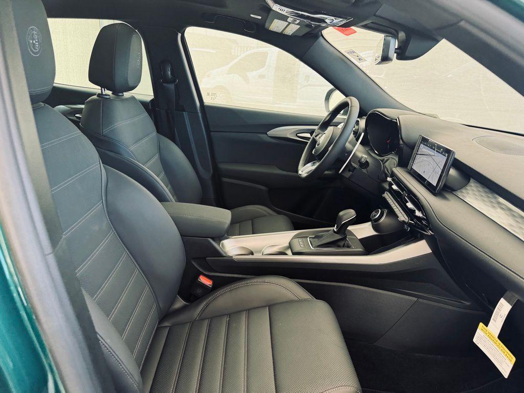 new 2024 Alfa Romeo Tonale car, priced at $50,335