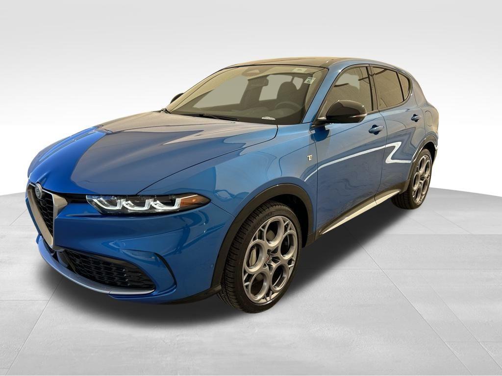 new 2024 Alfa Romeo Tonale car, priced at $55,645