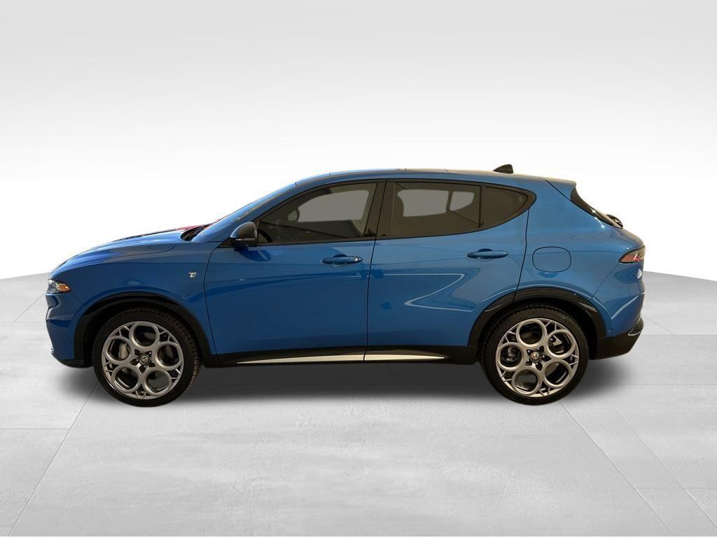 new 2024 Alfa Romeo Tonale car, priced at $55,645