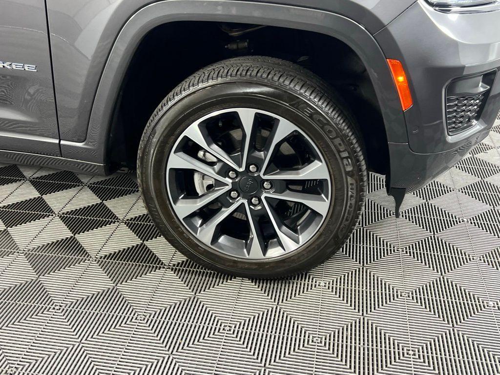 used 2023 Jeep Grand Cherokee 4xe car, priced at $32,475