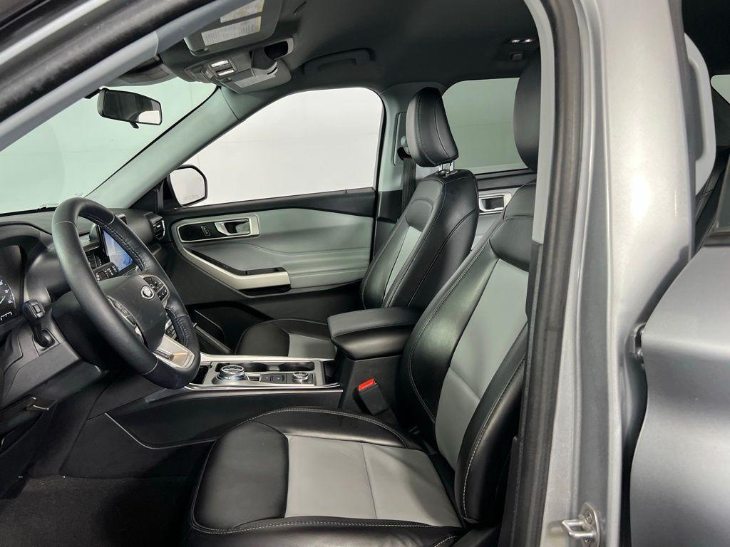 used 2022 Ford Explorer car, priced at $27,373