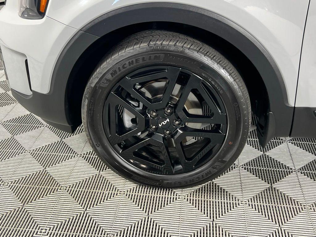 used 2024 Kia Telluride car, priced at $42,375