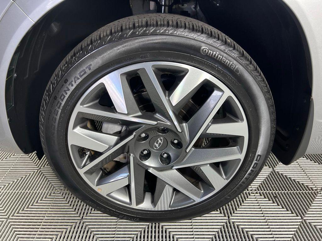 used 2023 Hyundai Santa Fe car, priced at $30,975