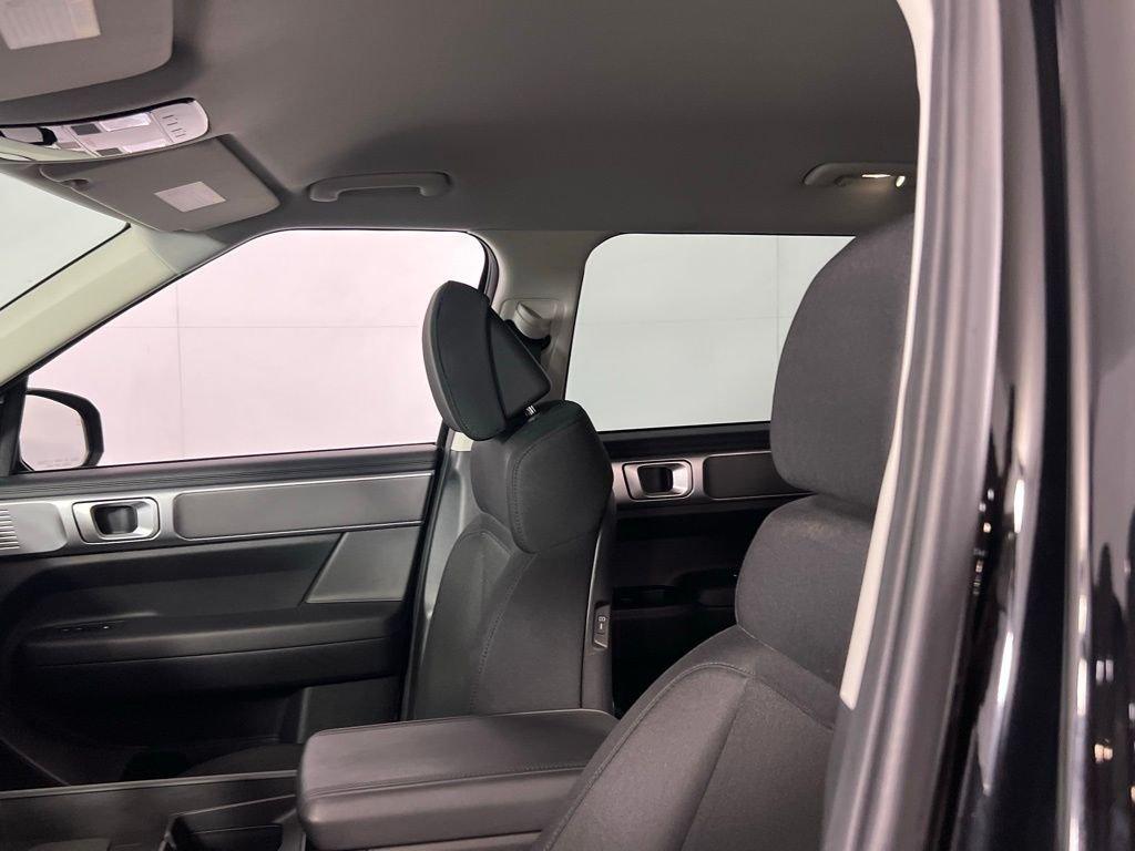 used 2025 Hyundai Santa Fe car, priced at $27,773