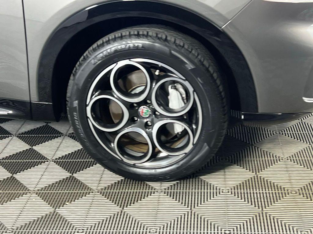 used 2024 Alfa Romeo Tonale car, priced at $18,075