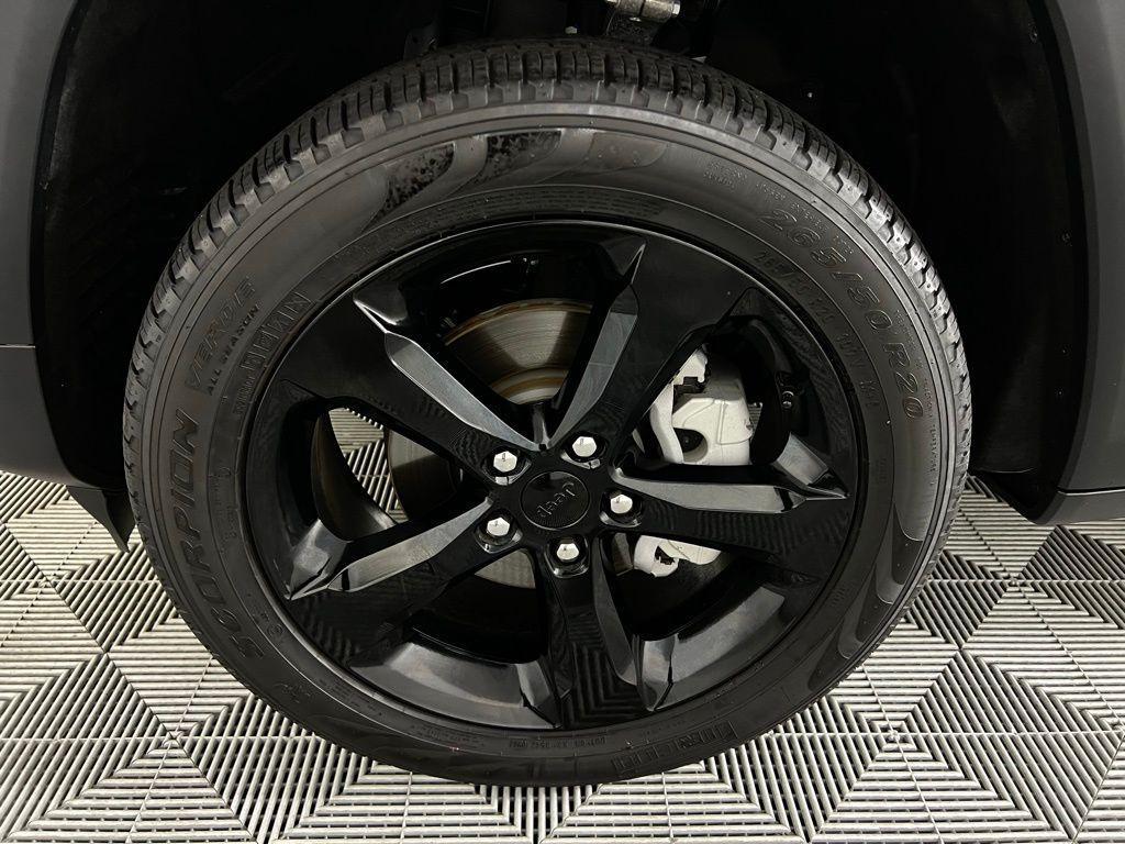 used 2024 Jeep Grand Cherokee car, priced at $30,475