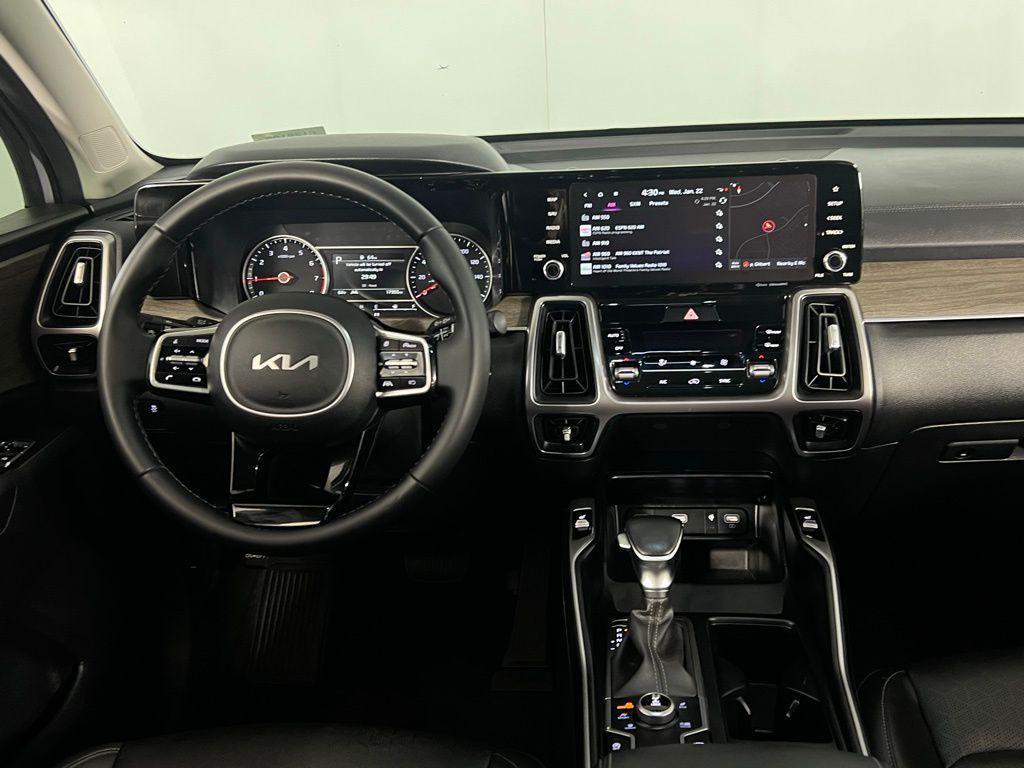 used 2023 Kia Sorento car, priced at $32,173