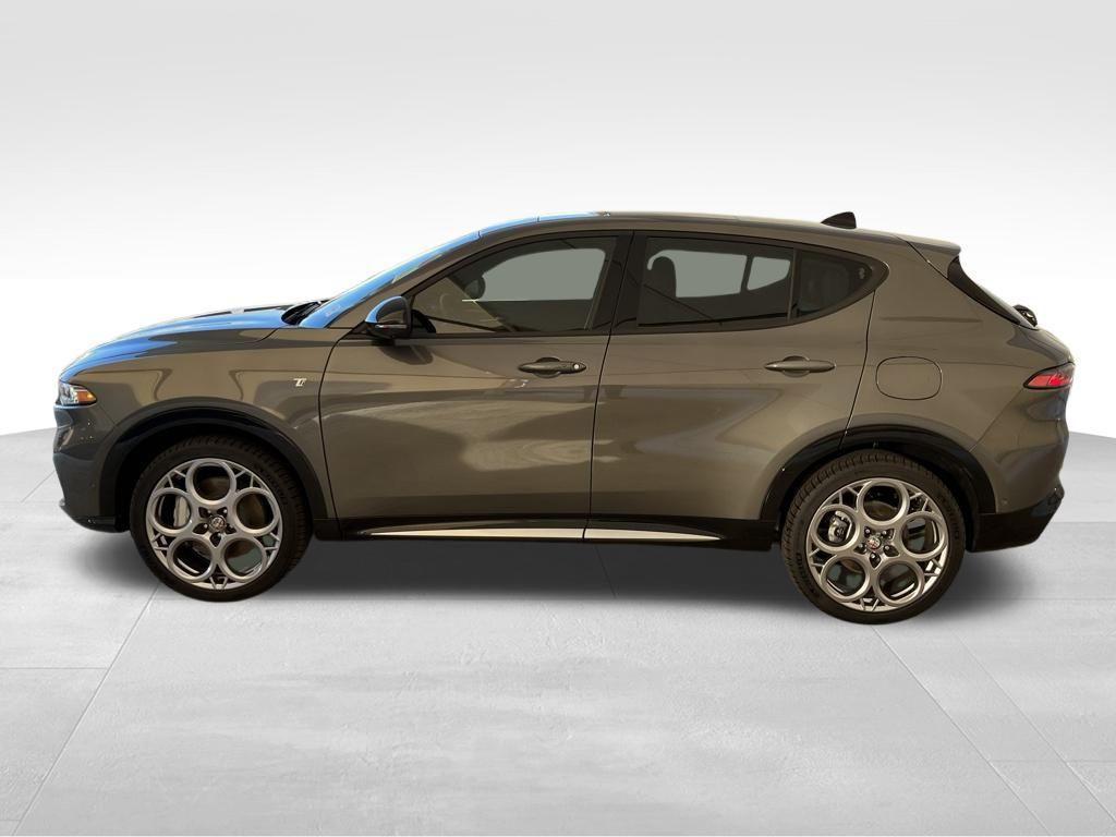 new 2024 Alfa Romeo Tonale car, priced at $45,800