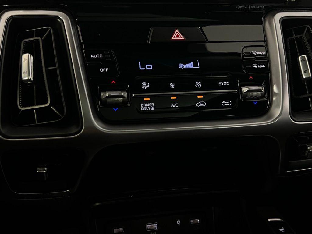 used 2023 Kia Sorento Hybrid car, priced at $21,675