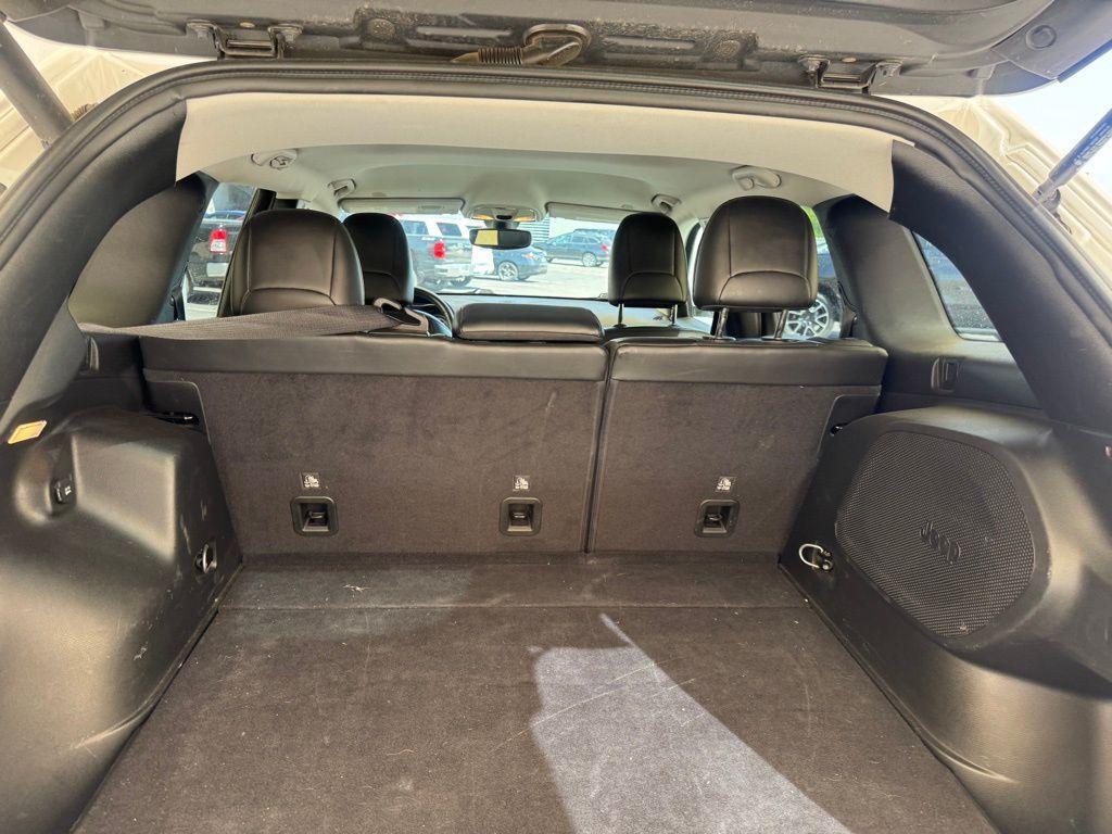 used 2019 Jeep Cherokee car, priced at $18,628