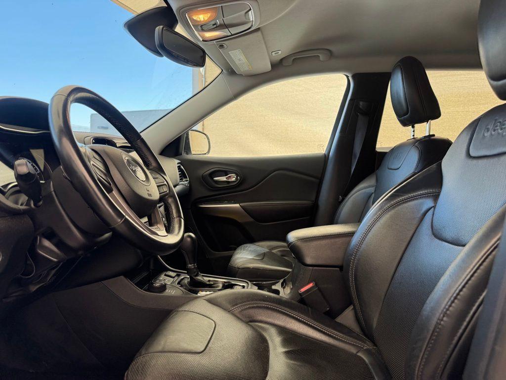 used 2019 Jeep Cherokee car, priced at $18,628