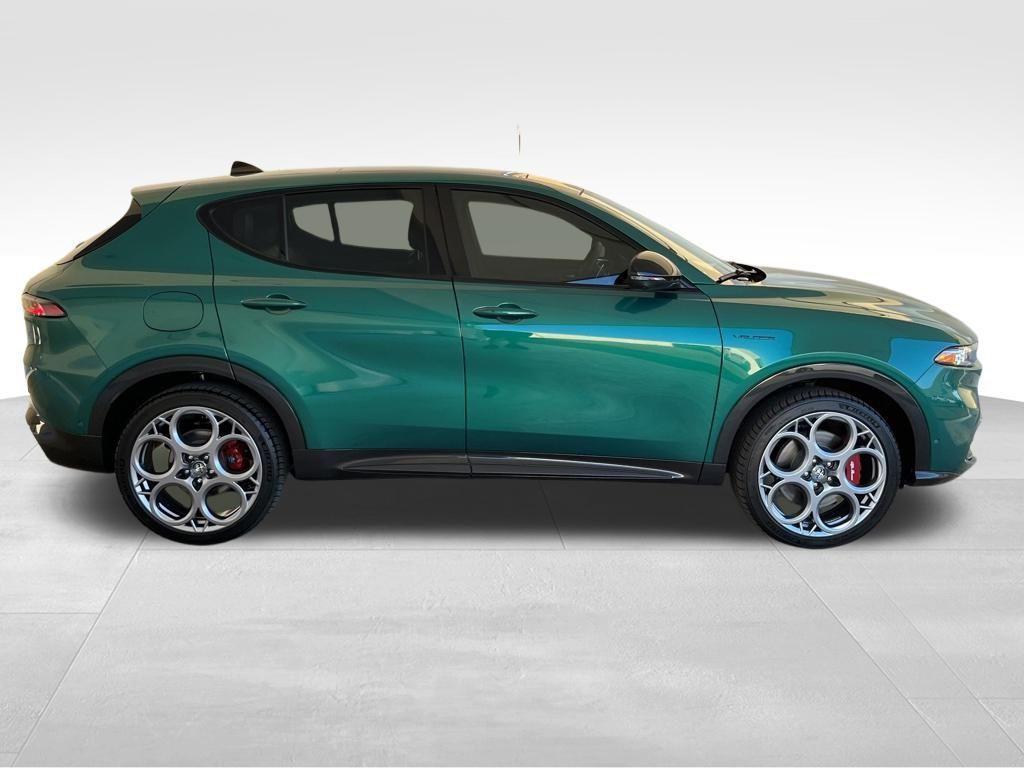 new 2024 Alfa Romeo Tonale car, priced at $54,340